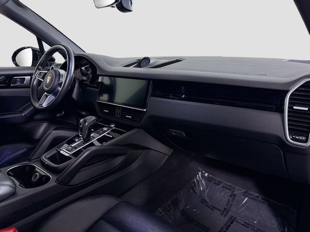Used 2020 Porsche Cayenne AWD/4WD image 27