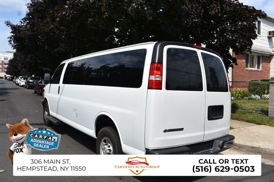 Used 2023 Chevrolet Express 3500 LT RWD image 7