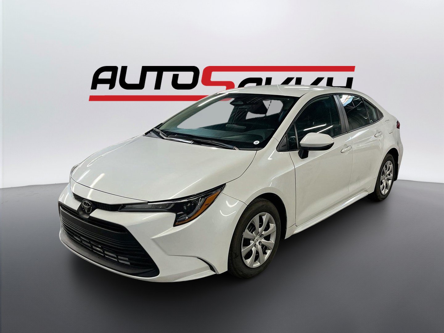 Used 2026 Toyota Corolla LE FWD image 3