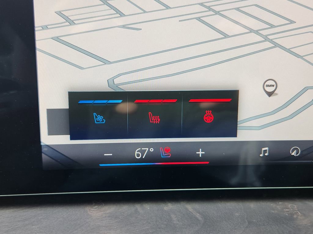 Certified 2026 BMW X7 xDrive40i image 27