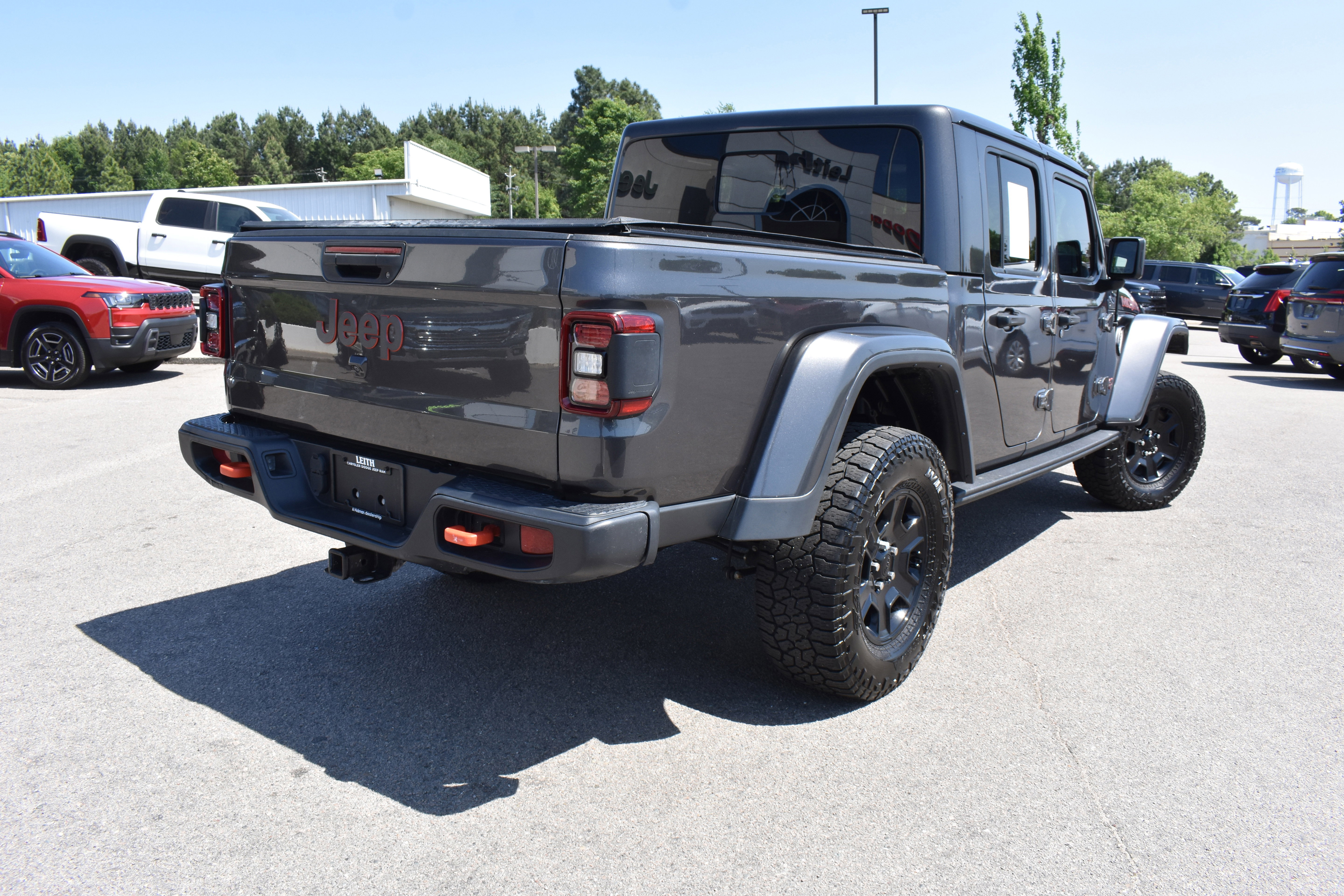 Used 2023 Jeep Gladiator Mojave w/ LED Lighting Group AWD/4WD image 9