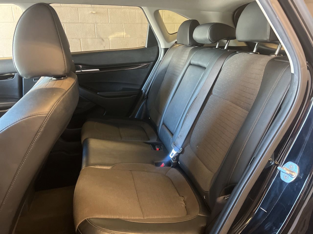 Used 2023 Kia Seltos S w/ Navigation Package FWD image 16
