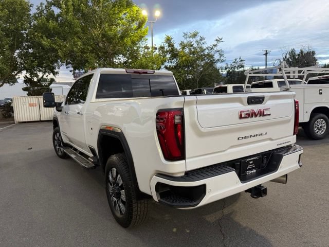 Used 2024 GMC Sierra 3500 Denali AWD/4WD image 6