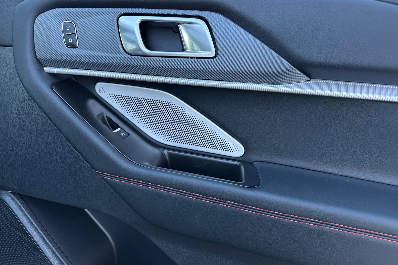 New 2026 Ford Explorer ST w/ Sun And Sound Package image 20