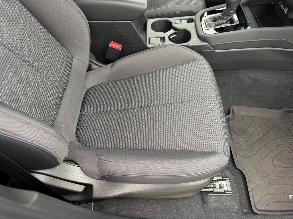 Used 2025 Subaru Forester Premium w/ Protection Package image 17