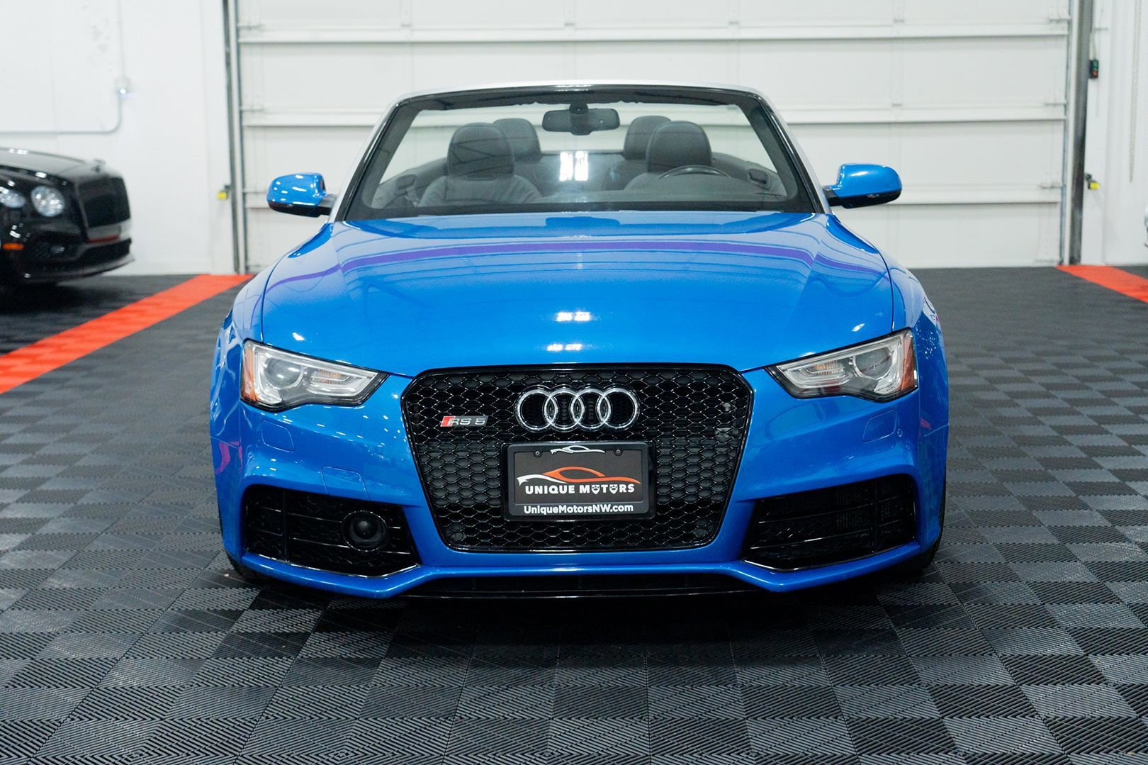 Used 2014 Audi RS 5 Cabriolet image 2