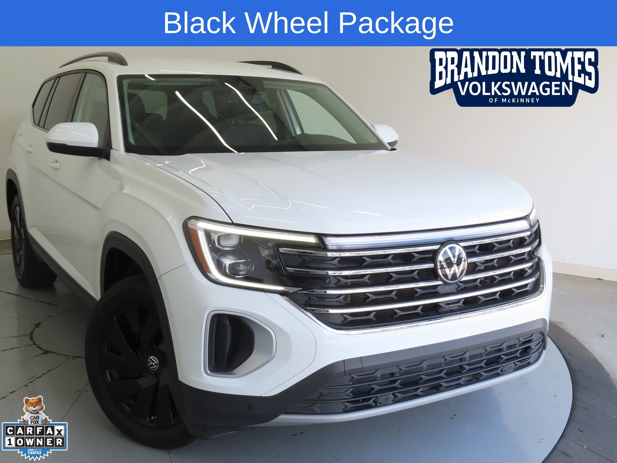 Used 2024 Volkswagen Atlas SE w/ Black Wheel Package FWD image 1