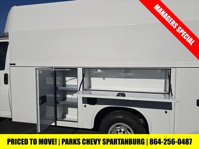 New 2025 Chevrolet Express 3500 w/ Power Convenience Package image 20