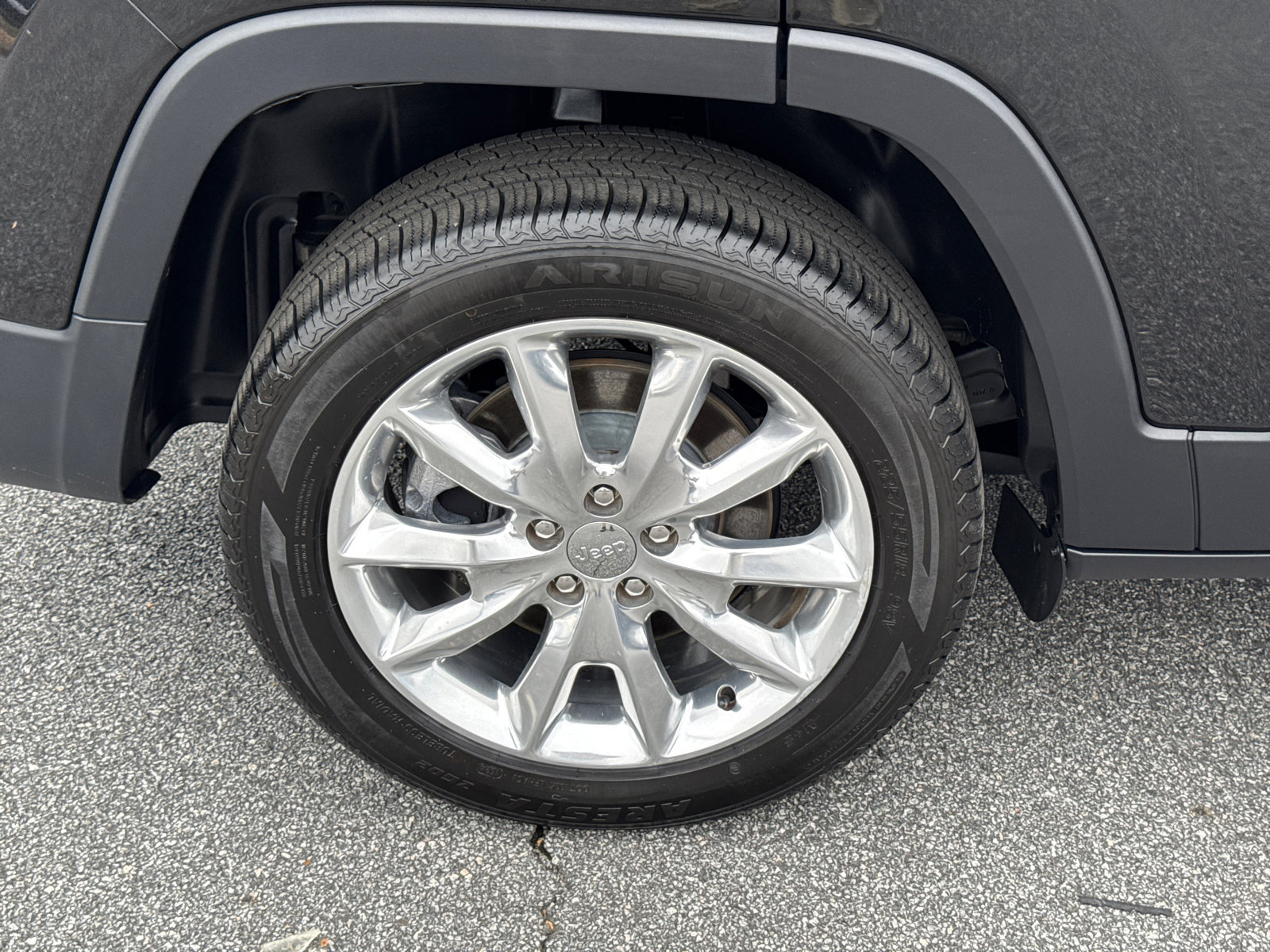 Used 2016 Jeep Cherokee Limited w/ Technology Group image 17