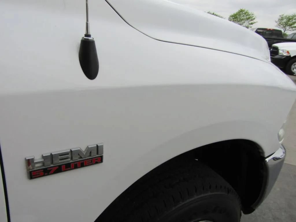 Used 2015 RAM 2500 SLT AWD/4WD image 32