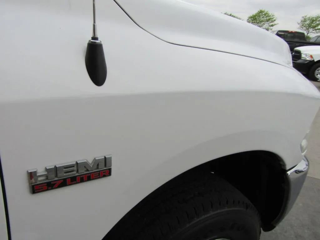 Used 2015 RAM 2500 SLT image 32