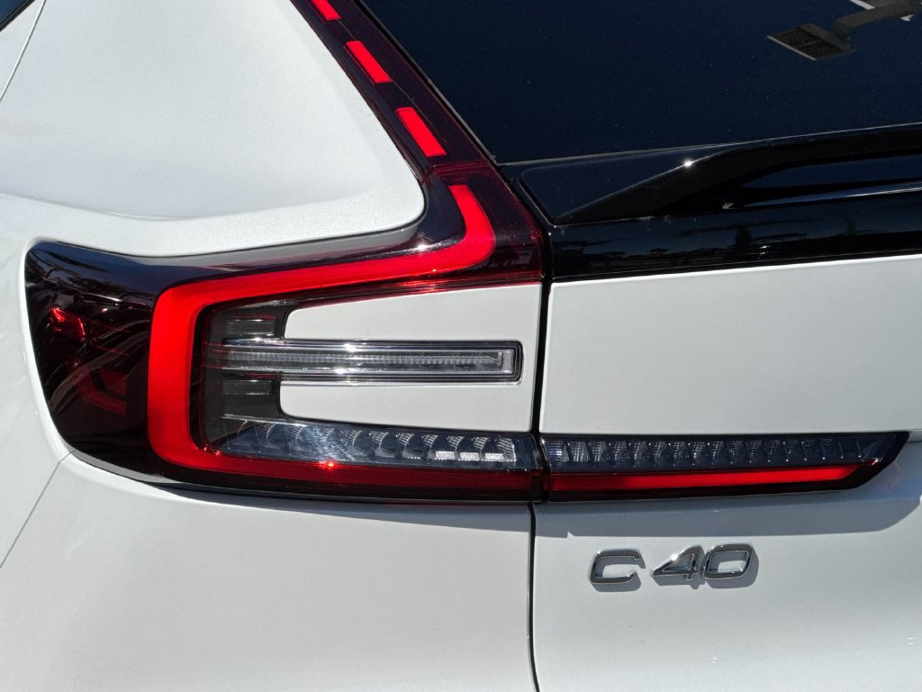 Certified 2023 Volvo C40 P8 Recharge Plus w/ Climate Package AWD/4WD image 25