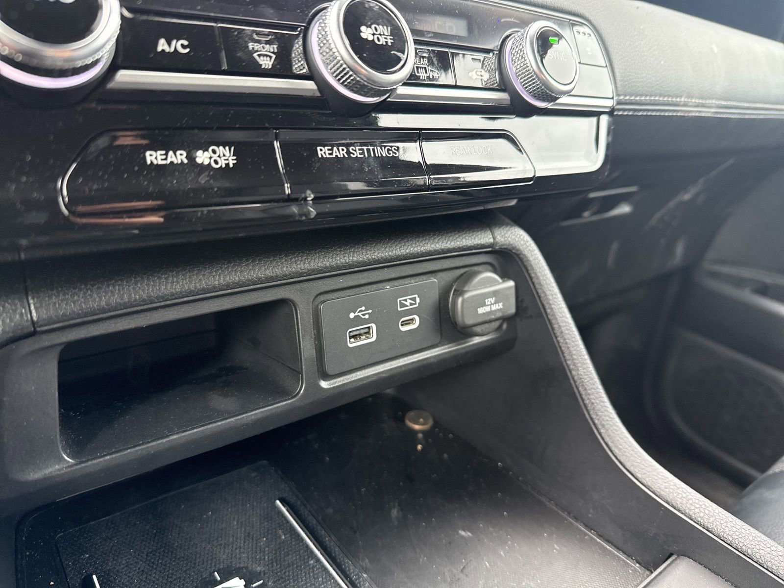 Used 2024 Honda Pilot EX-L image 22