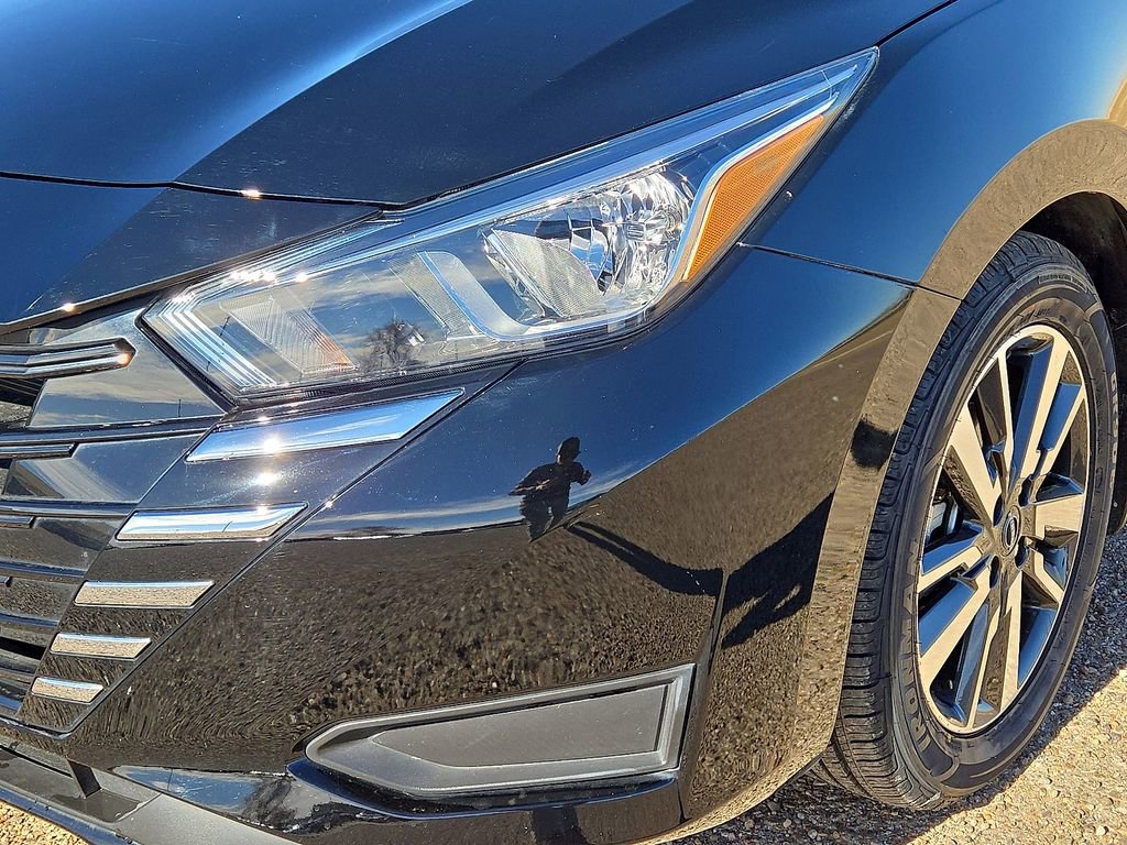 Used 2024 Nissan Versa S w/ S Plus Package image 9