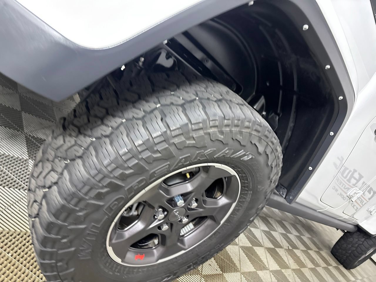 Used 2023 Jeep Gladiator Rubicon w/ Trailer Tow Package AWD/4WD image 33
