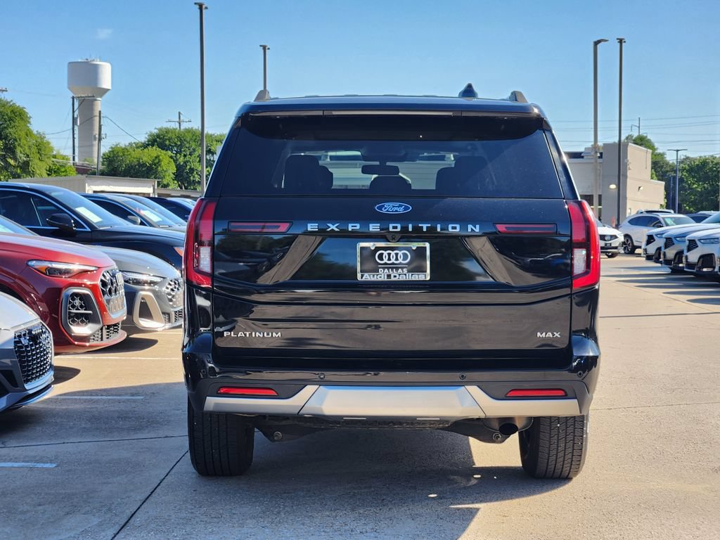Used 2025 Ford Expedition Max Platinum AWD/4WD image 8