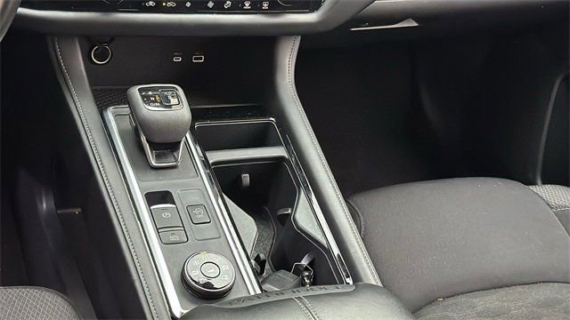 Used 2024 Nissan Pathfinder SV image 20