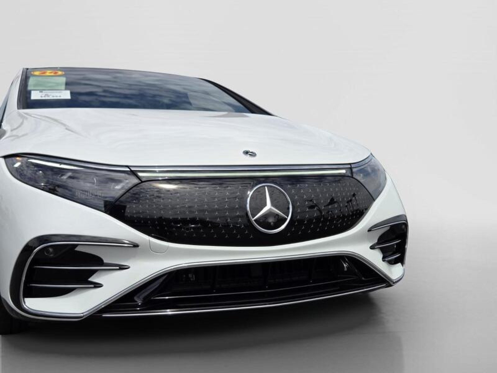 Certified 2024 Mercedes-Benz EQS 580 4MATIC Sedan image 9