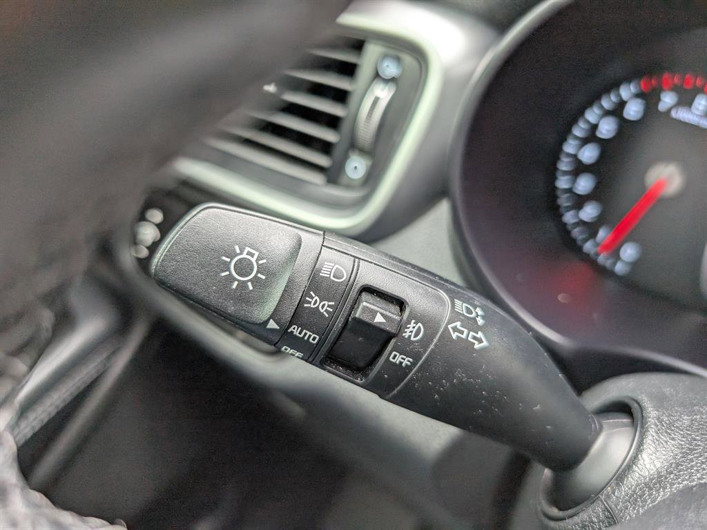 Used 2020 Kia Sorento SX image 35