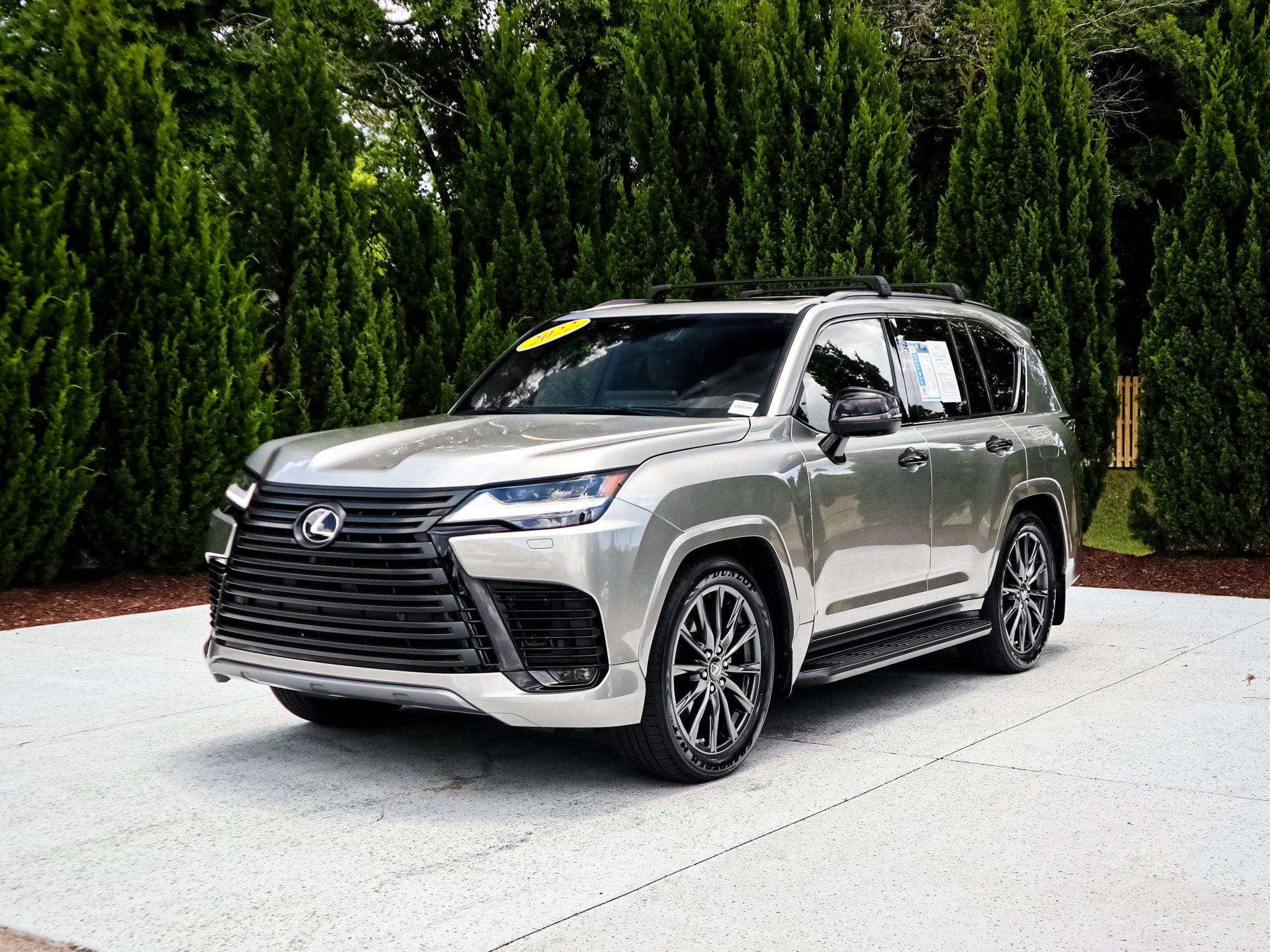 Used 2022 Lexus LX 600 4WD w/ Appearance Package image 5