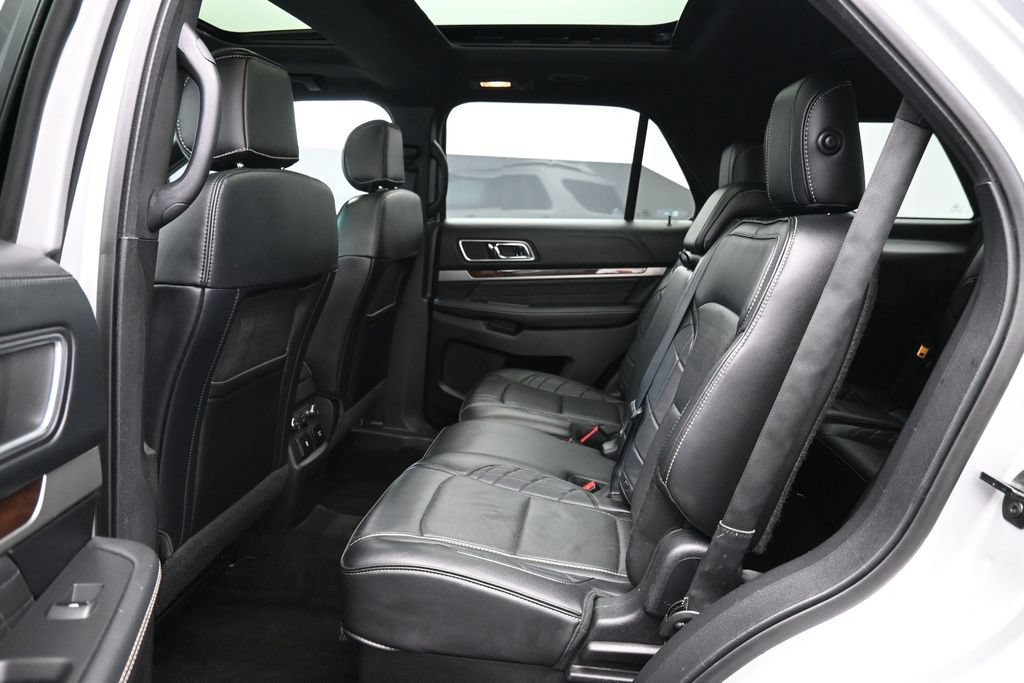 Used 2017 Ford Explorer Platinum AWD/4WD image 20