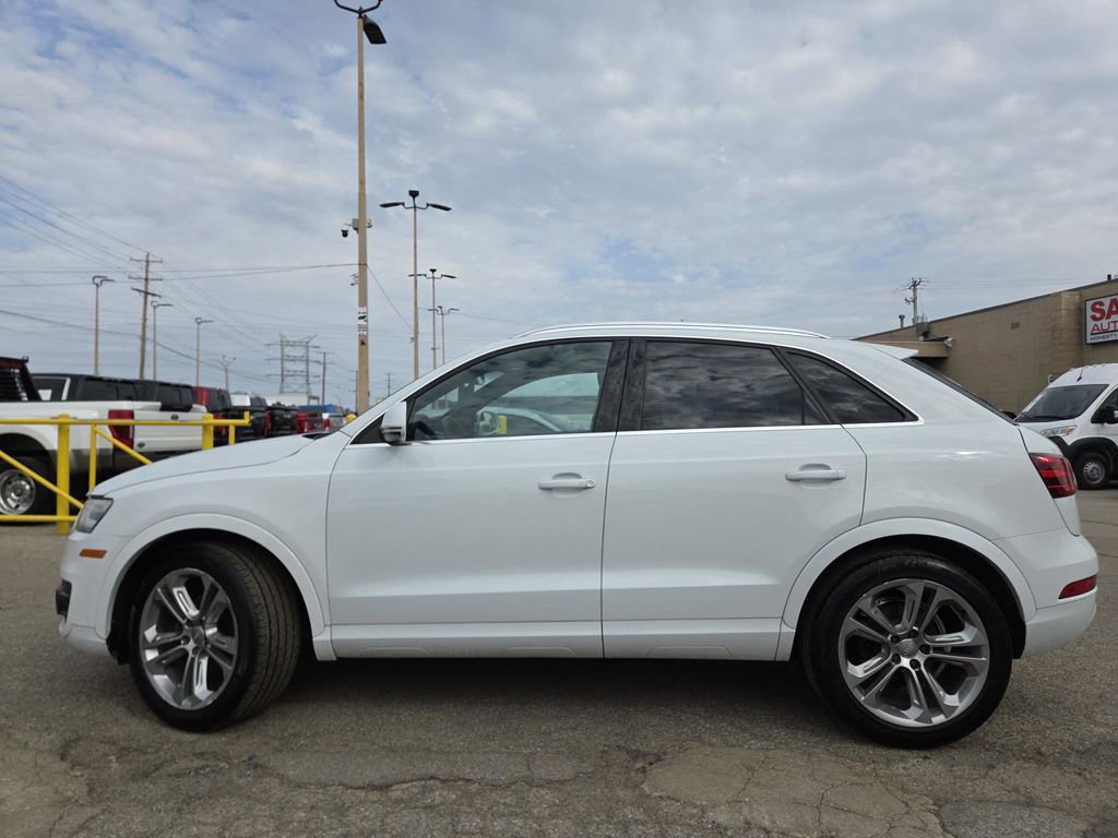 Used 2015 Audi Q3 2.0T Prestige w/ Prestige Package image 18