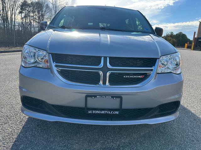Used 2018 Dodge Grand Caravan SE w/ UConnect Hands-Free Group image 29
