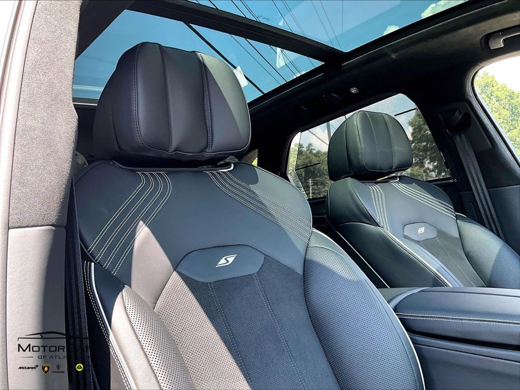 Used 2025 Bentley Bentayga AWD/4WD image 29