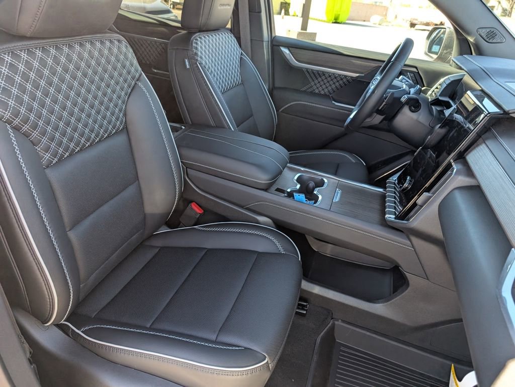 New 2026 GMC Acadia Denali w/ Super Cruise Package image 12