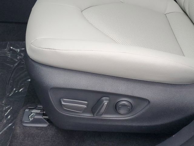 New 2026 Toyota Grand Highlander XLE image 13