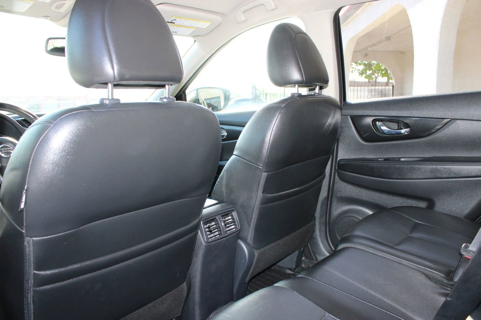 Used 2018 Nissan Rogue SL image 12