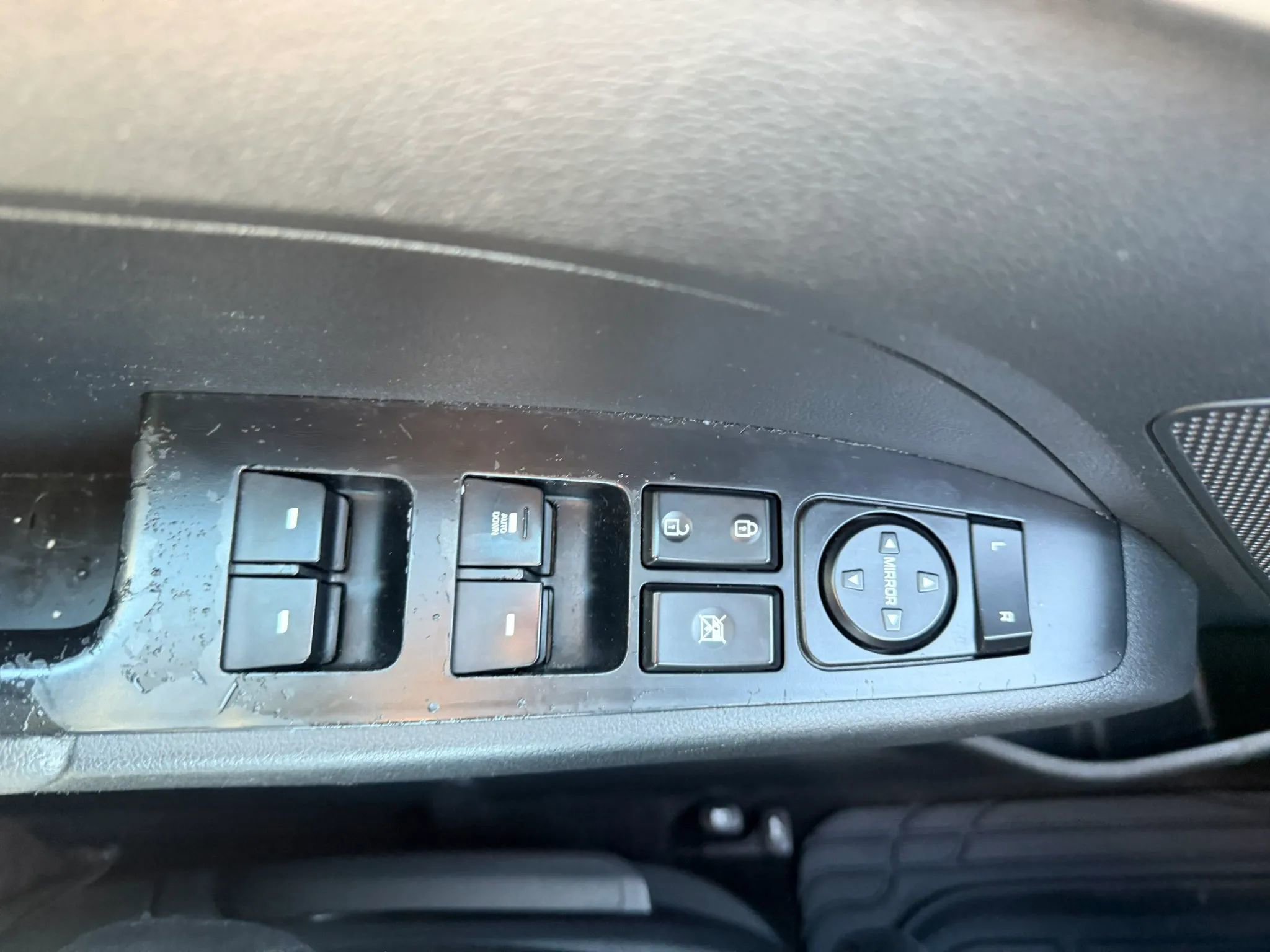 Used 2019 Hyundai Elantra SE w/ Cargo Package FWD image 23