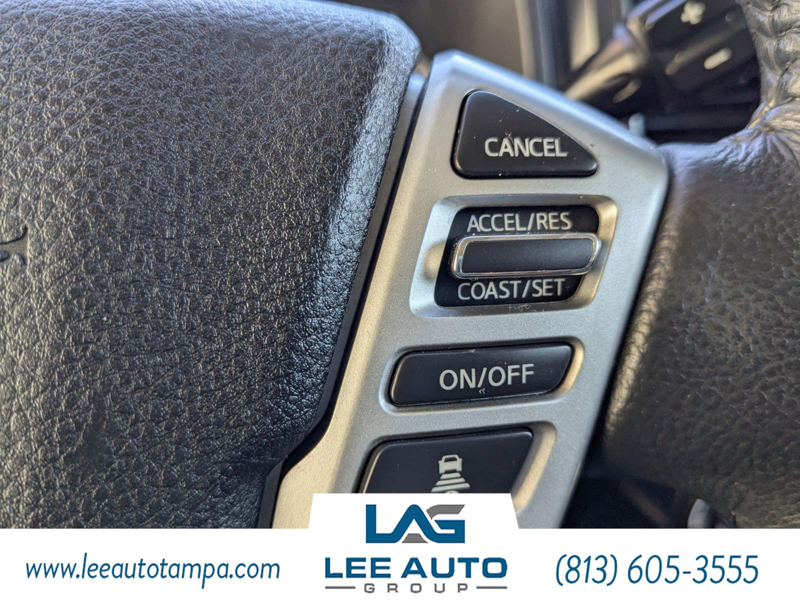 Used 2023 Nissan Titan SV image 24