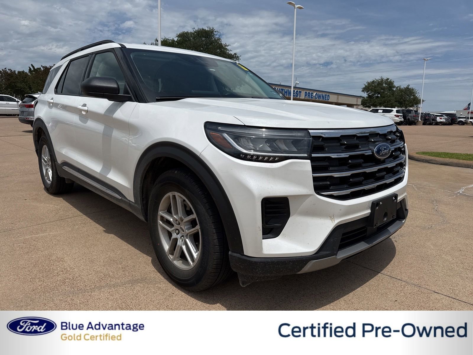 Used 2025 Ford Explorer Active RWD video 1