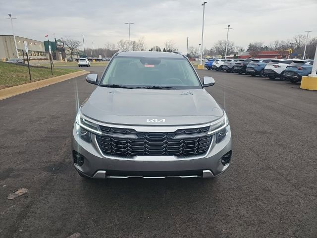 New 2026 Kia Seltos S image 2