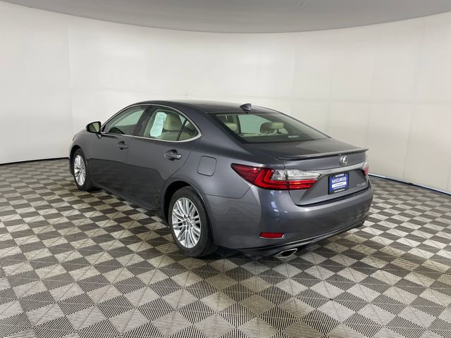 Used 2016 Lexus ES 350 w/ Premium Package w/Wood Trim image 23