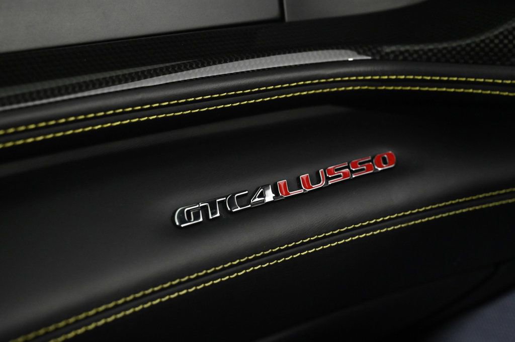 Used 2018 Ferrari GTC4Lusso image 21
