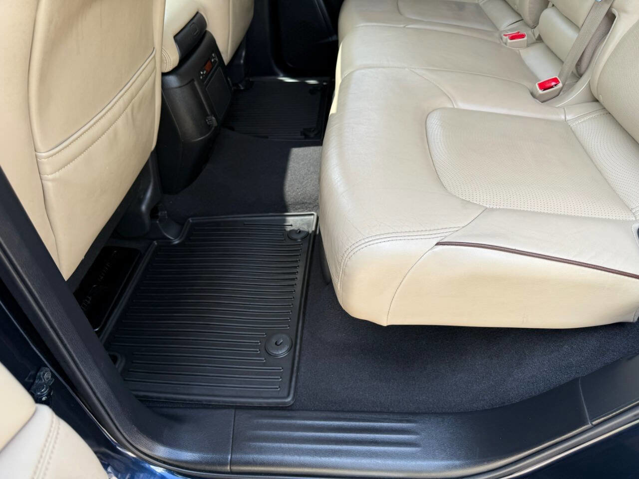 Used 2018 Nissan Armada SL w/ Premium Package image 28