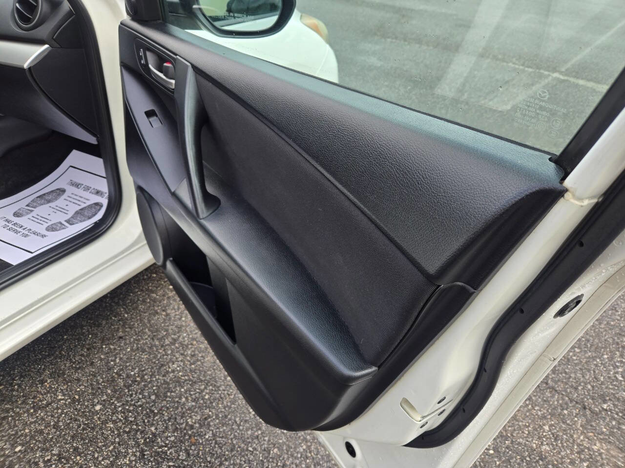 Used 2012 MAZDA MAZDA3 i Touring FWD image 24