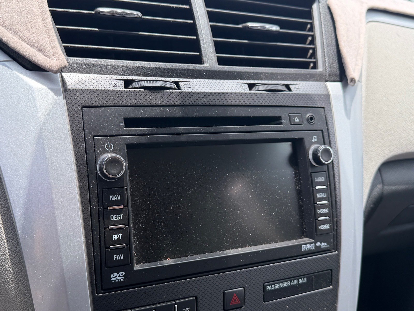 Used 2010 Chevrolet Traverse LTZ FWD image 8