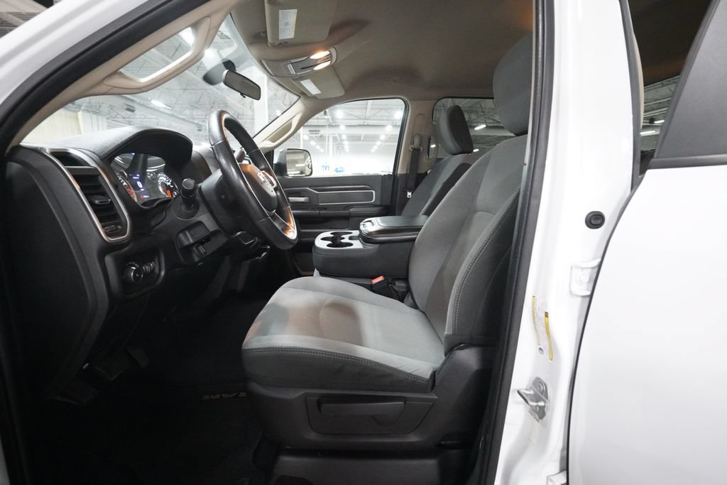 Used 2020 RAM 3500 Big Horn AWD/4WD image 7
