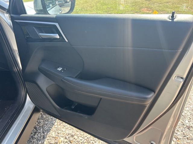 Used 2024 Mitsubishi Outlander SE image 28