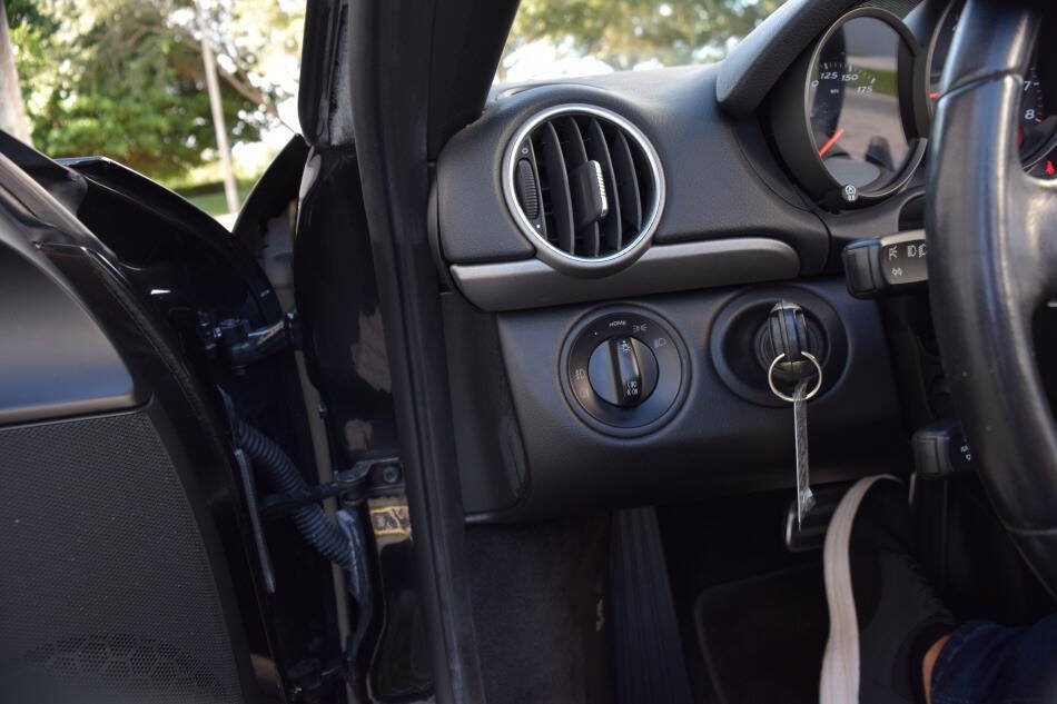 Used 2005 Porsche Boxster RWD image 73
