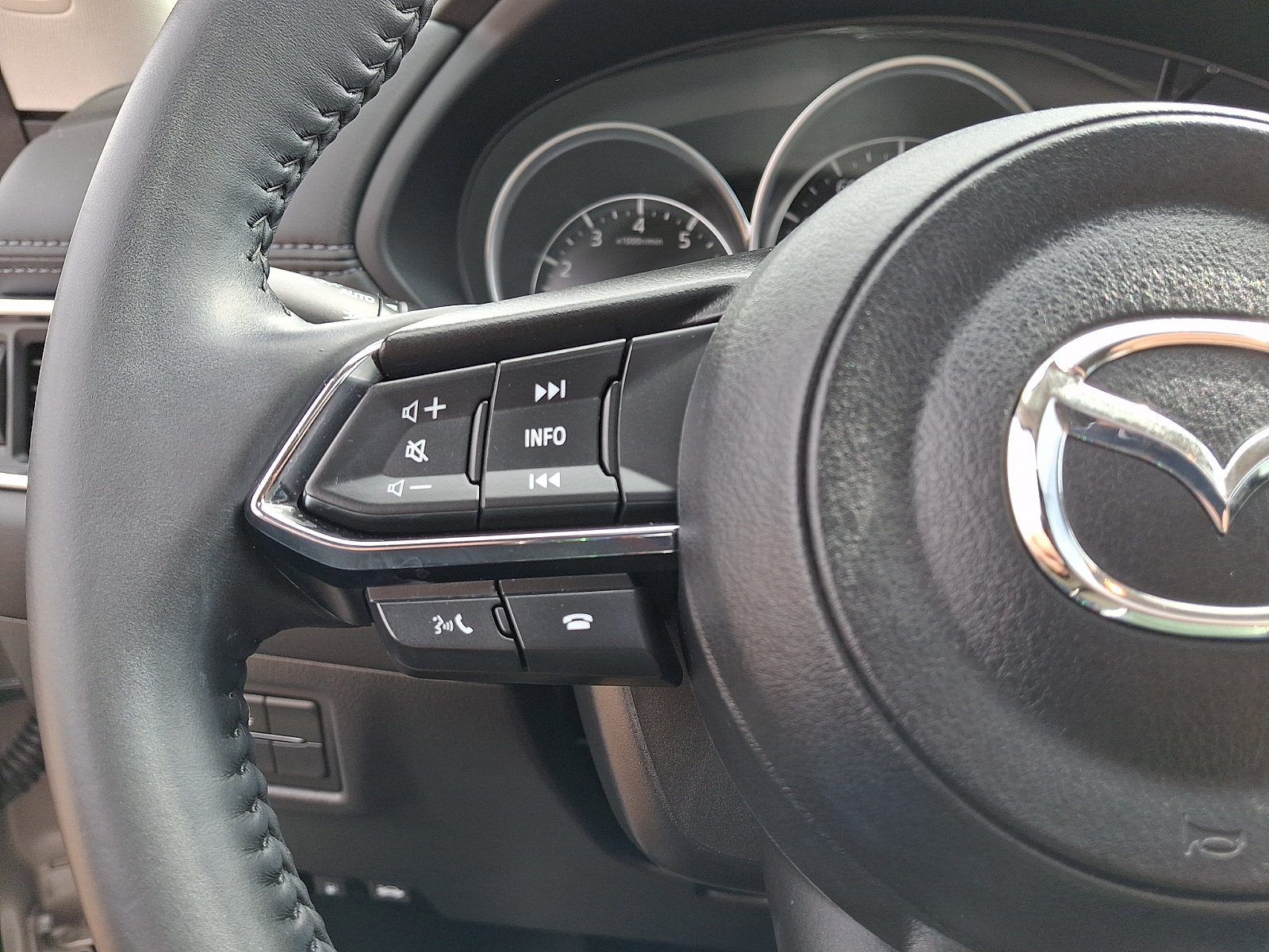 Certified 2025 MAZDA CX-5 AWD 2.5 S w/ Preferred Package image 22