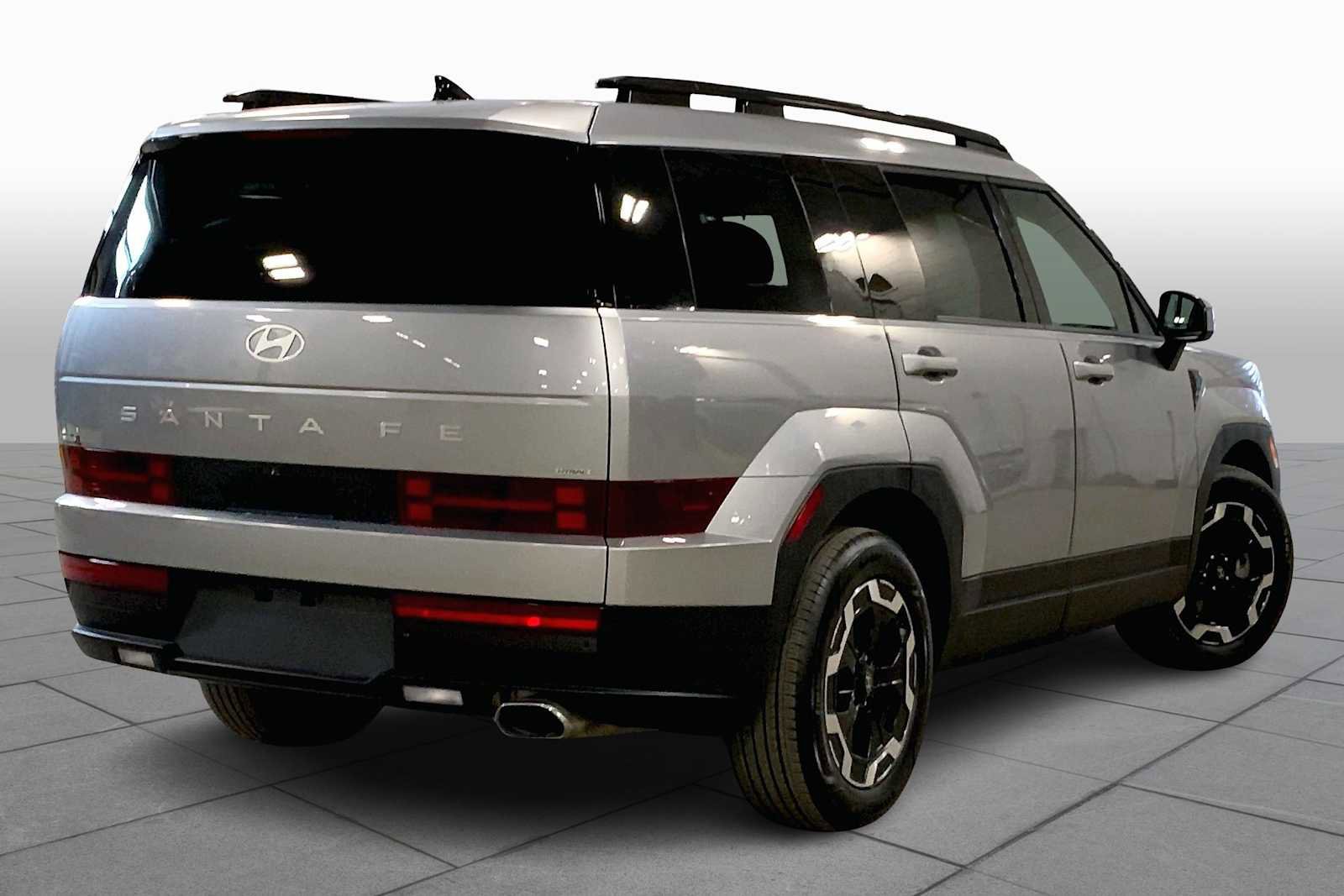 Used 2024 Hyundai Santa Fe SEL image 12