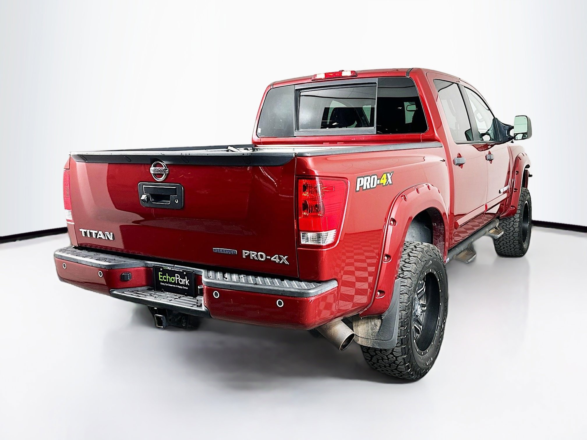 Used 2015 Nissan Titan PRO-4X image 9