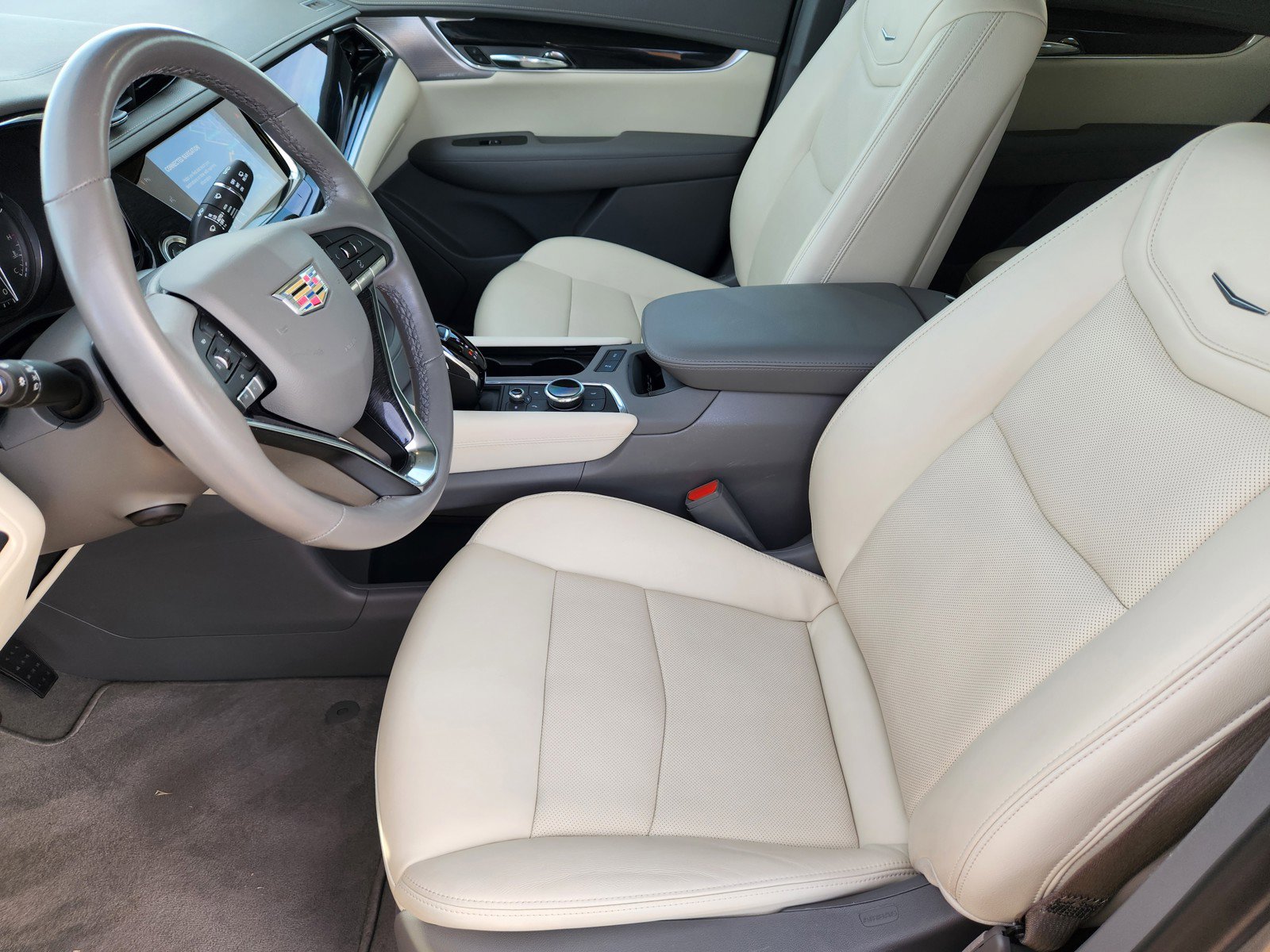 Certified 2023 Cadillac XT6 Premium Luxury w/ Technology Package image 11