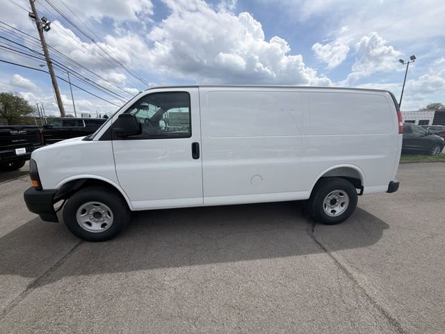 New 2026 GMC Savana 2500 image 5
