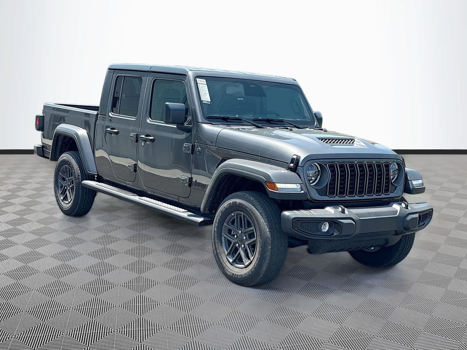 New 2026 Jeep Gladiator Sport AWD/4WD image 3