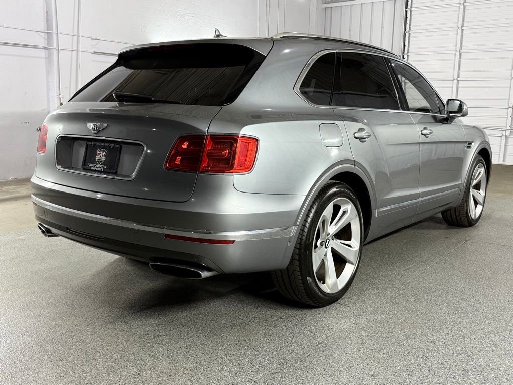 Used 2017 Bentley Bentayga AWD/4WD image 9